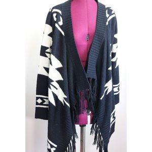 Aztec black/white cardigan with fringe